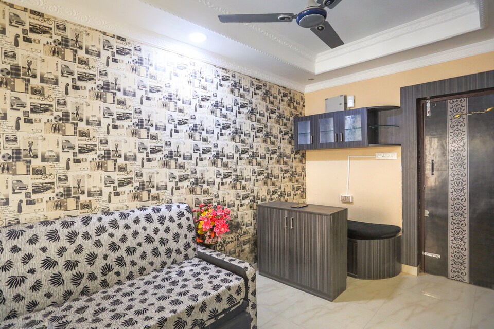 OYO 65658 Royal Stays, Swargdwar Puri, Puri