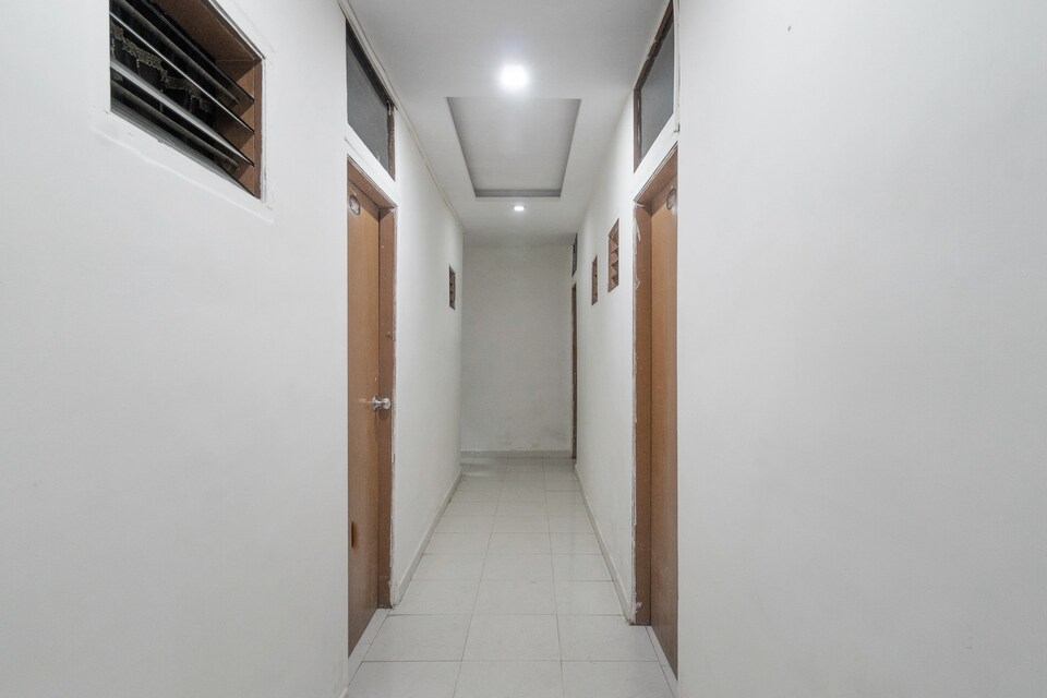 live as AHM968, Vastrapur Ahmedabad, Ahmedabad