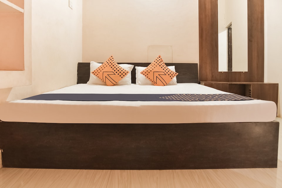 OYO 65670 Ss Hotel, Shivpuri, Shivpuri