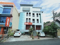 Hotel O Oasis