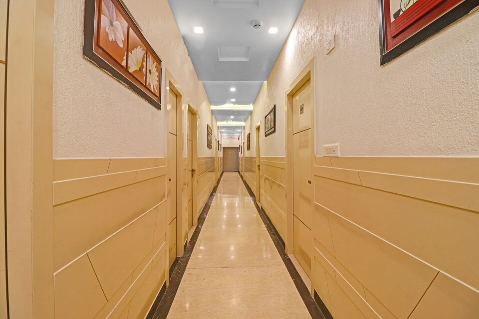 OYO Townhouse 534 Green Park, Fatehabad Road, Agra