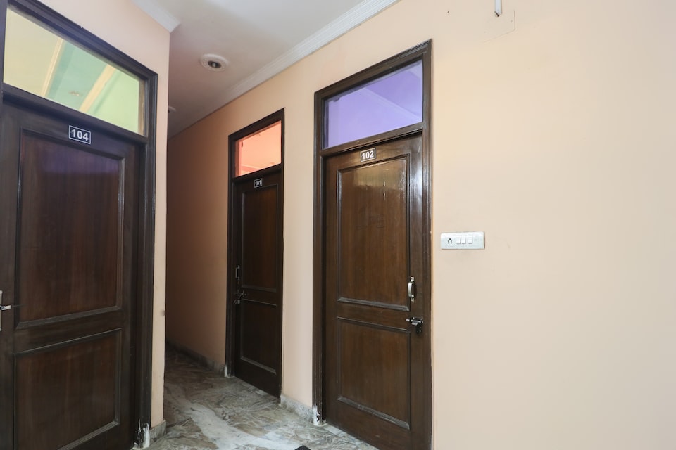OYO Vansh Residency, Sector 35 Chandigarh, Chandigarh