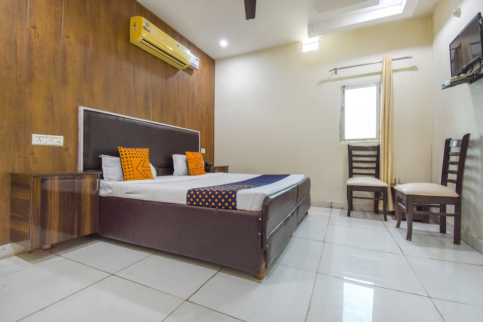 SPOT ON 65699 Shine Inn, Zirakpur, Zirakpur