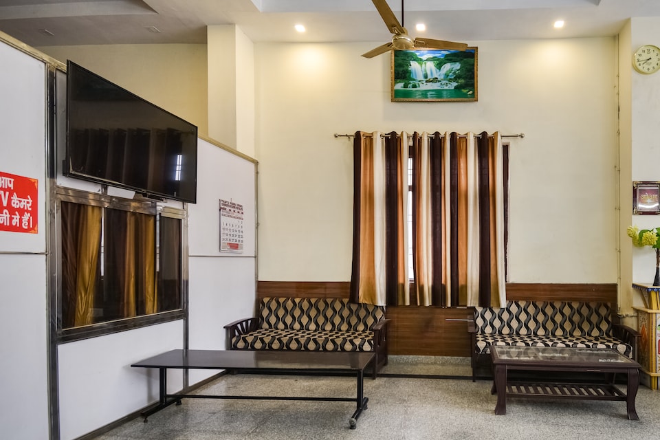 Hotel O Anjani Mahal Guest House, Mehandipur, Mehandipur