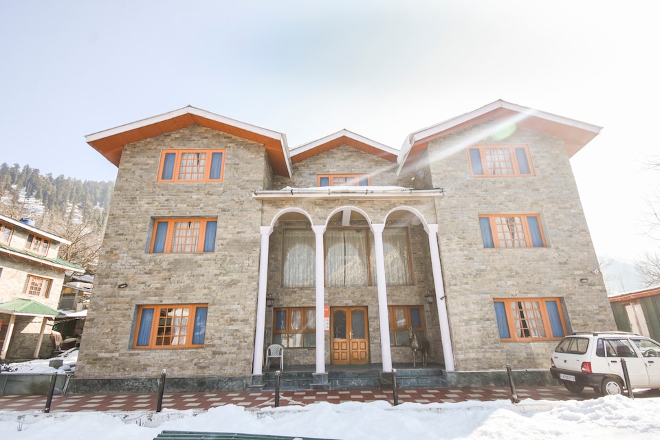 Capital O 65772 Hotel Abshar, Pahalgam, Pahalgam