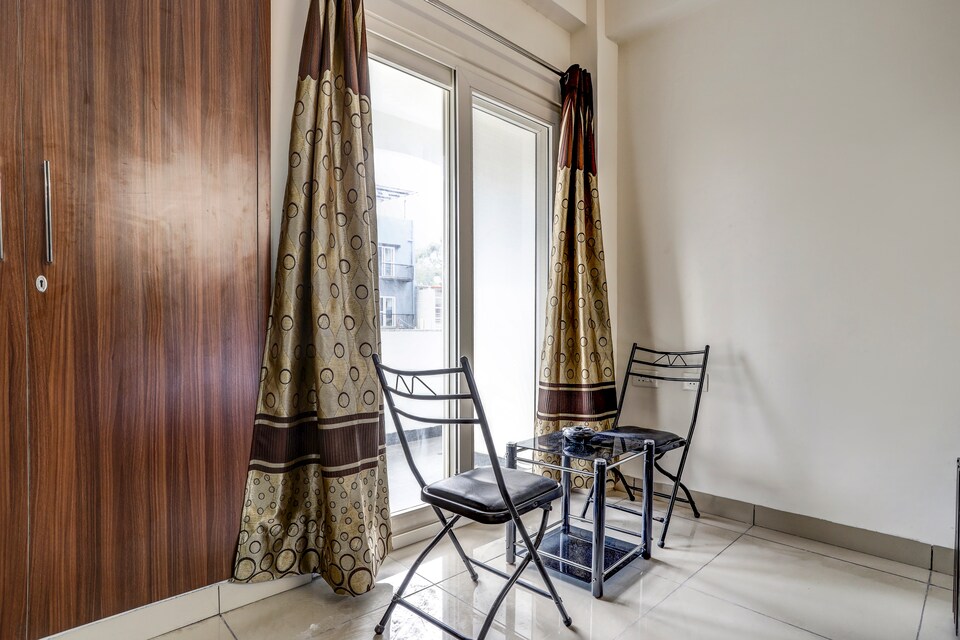 OYO Home 65775 Bewitching 2BHK Apartment Dehradun, Rajpur Road Dehradun, Dehradun