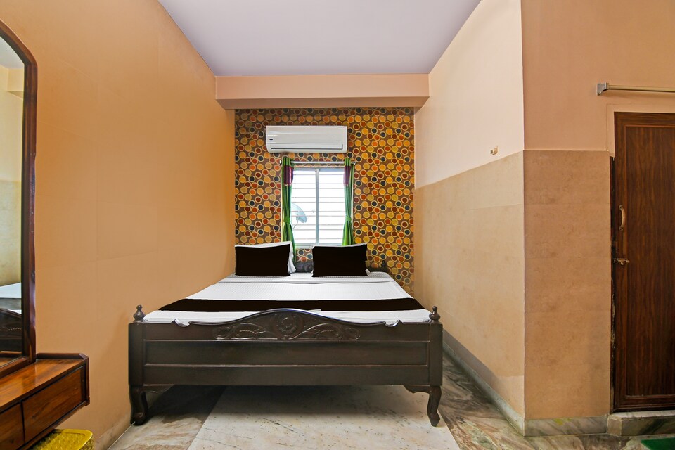 Super Hotel O Rishra Railway Station Formerly Green Guest House, hooghly, Kolkata