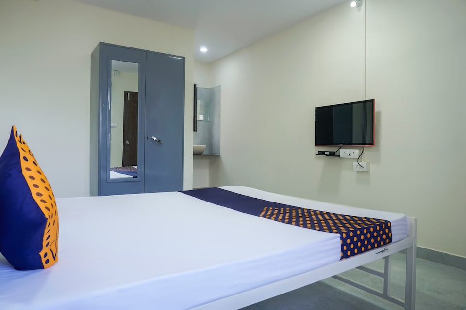 SPOT ON 65781 Hotel Sai Residency Lodging , Bhor, Pune