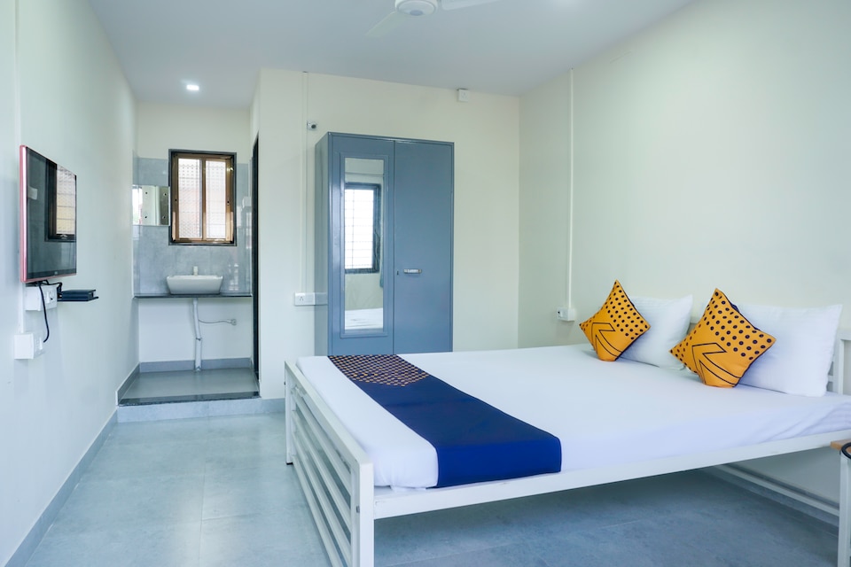 SPOT ON 65781 Hotel Sai Residency Lodging , Bhor, Pune