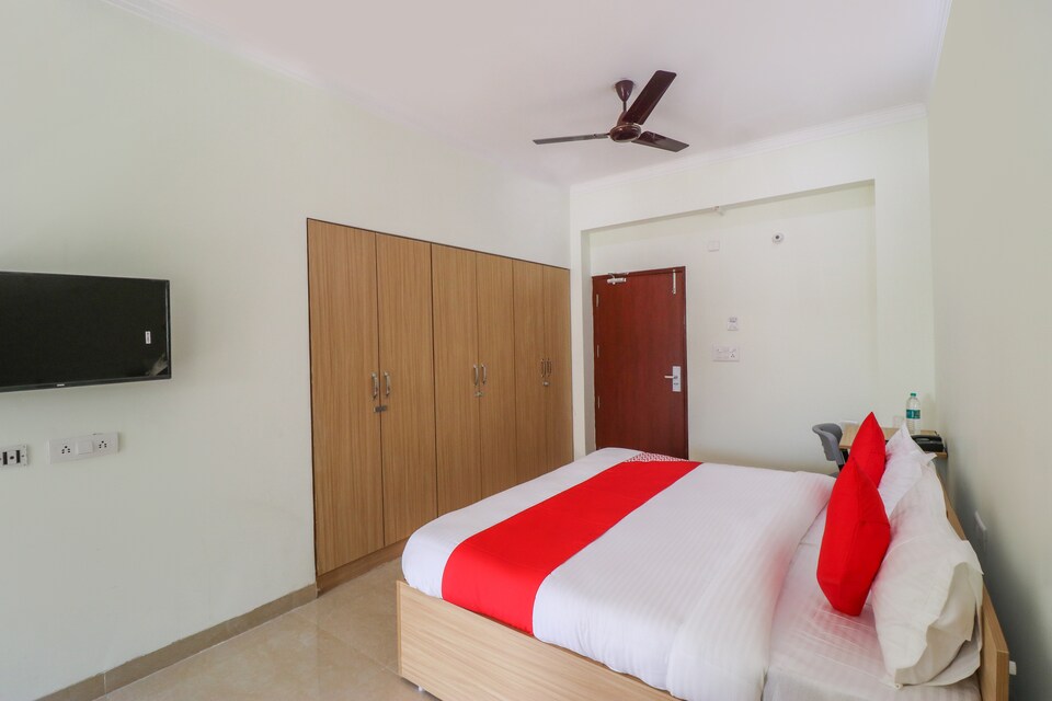 OYO 65786 Magadh Inn, Greater Noida, Noida