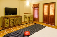 OYO Hotel River Palace