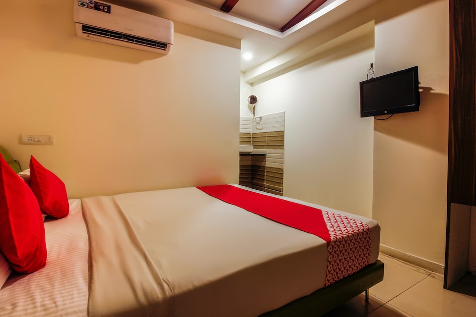 LIVE as HYD2833, Kukatpally, Hyderabad