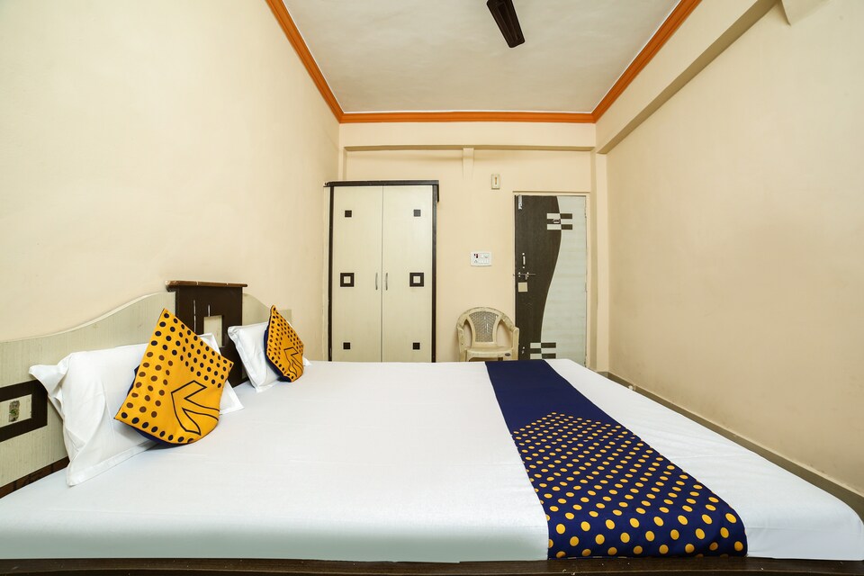 SPOT ON 65808 Sai Krupa Lodgeing, Mumbai- Kalyan-Bhiwandi- Badalapur, Mumbai