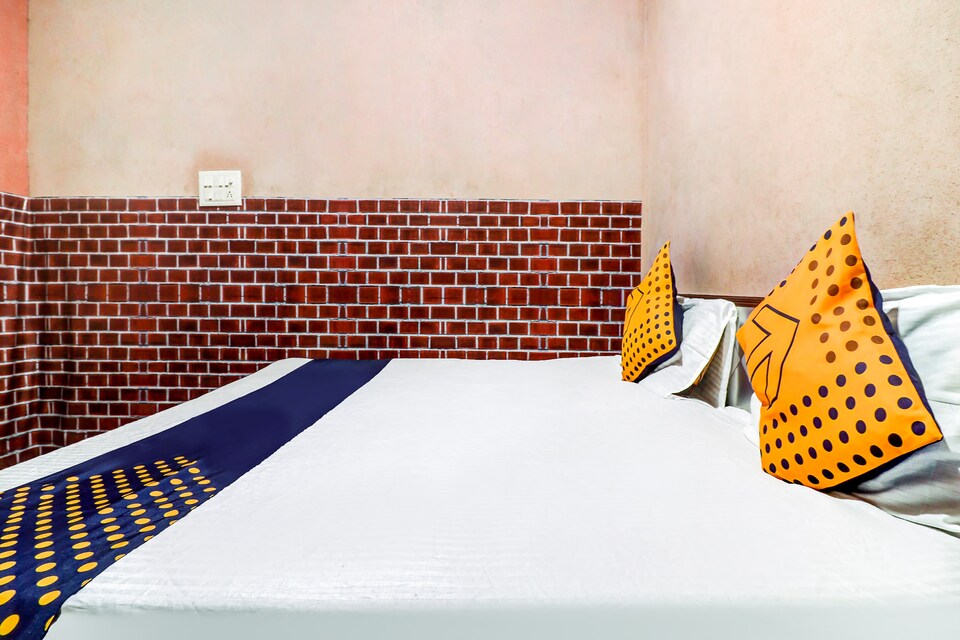 SPOT ON 65812 Hotel Ishaan, Rohtak, Rohtak