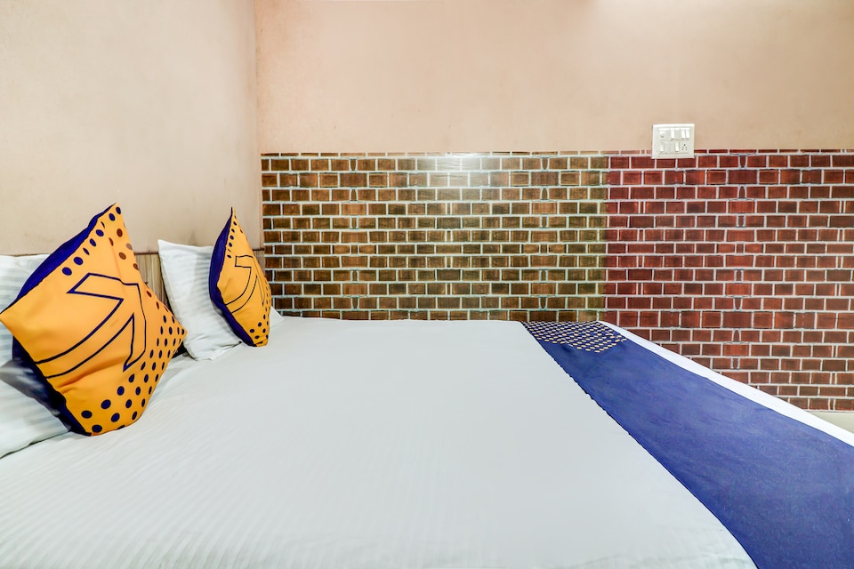 SPOT ON 65812 Hotel Ishaan, Rohtak, Rohtak