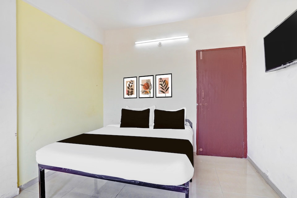 Hotel O Rane Nagar formerly Shree Mangal Complex, Nashik Road Nashik, Nashik