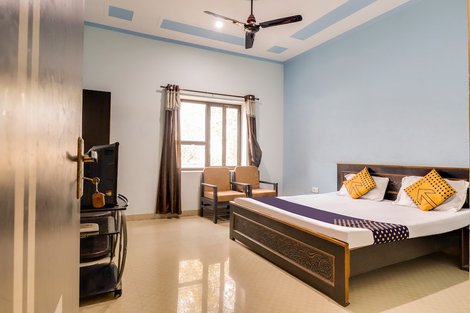 OYO 65828 Hotel Rmb, Bharatpur, Bharatpur