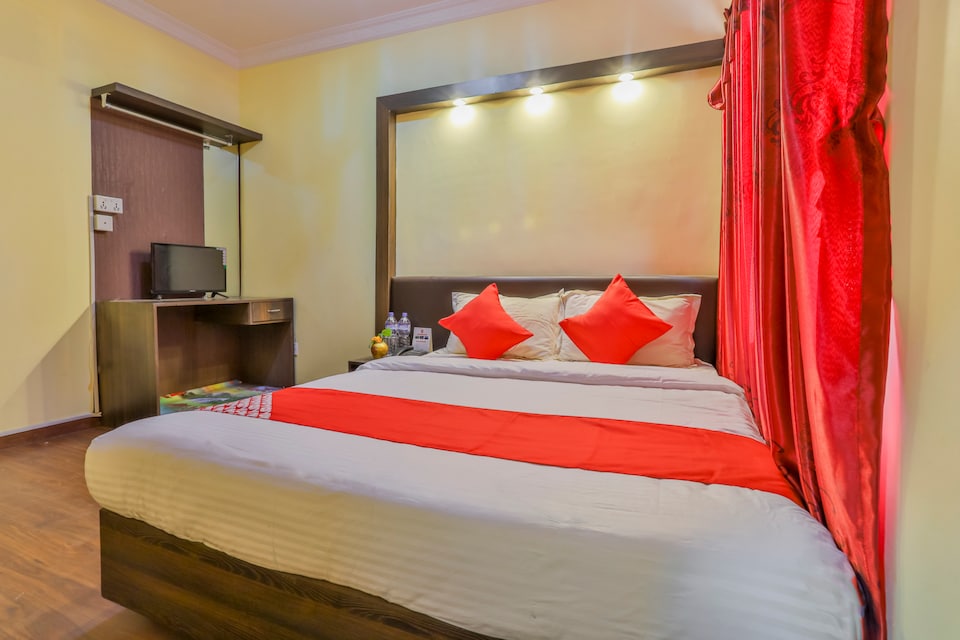 OYO 689 Sakura Hotel And Restaurant, Boudha Kathmandu, Kathmandu