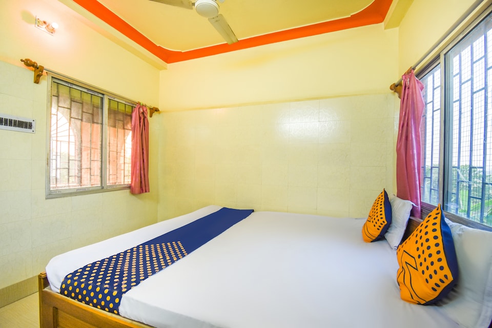 SPOT ON Porama Hotel And Lodge, Mayapur, Mayapur