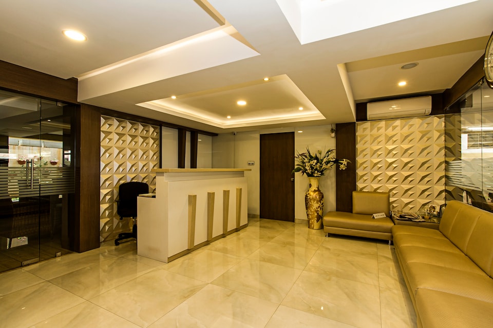 OYO 851 Apollo Greens, Majestic Bangalore, Bangalore