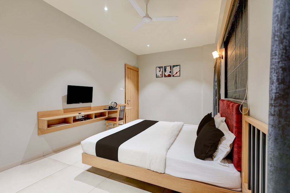 Townhouse Nagthane Satara Formerly Matoshree Palace, Satara, Satara