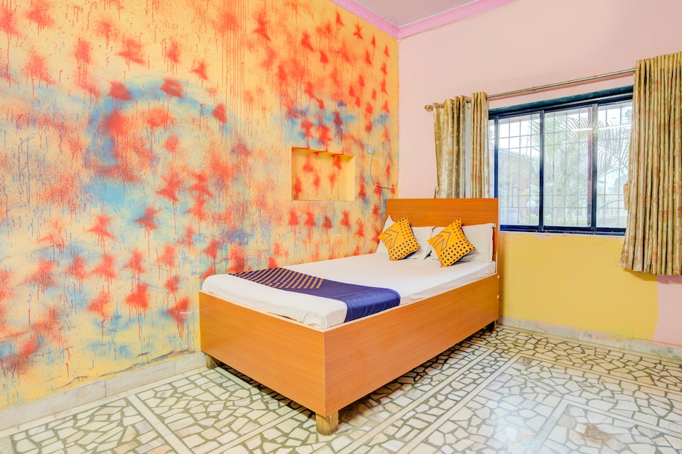 SPOT ON 65842 Leela Inn Lodging And Boarding , Karjat city, Karjat