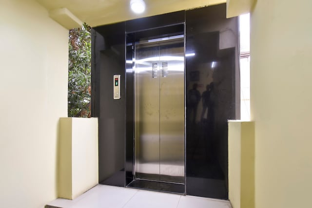 SPOT ON Hotel Lenyadri International