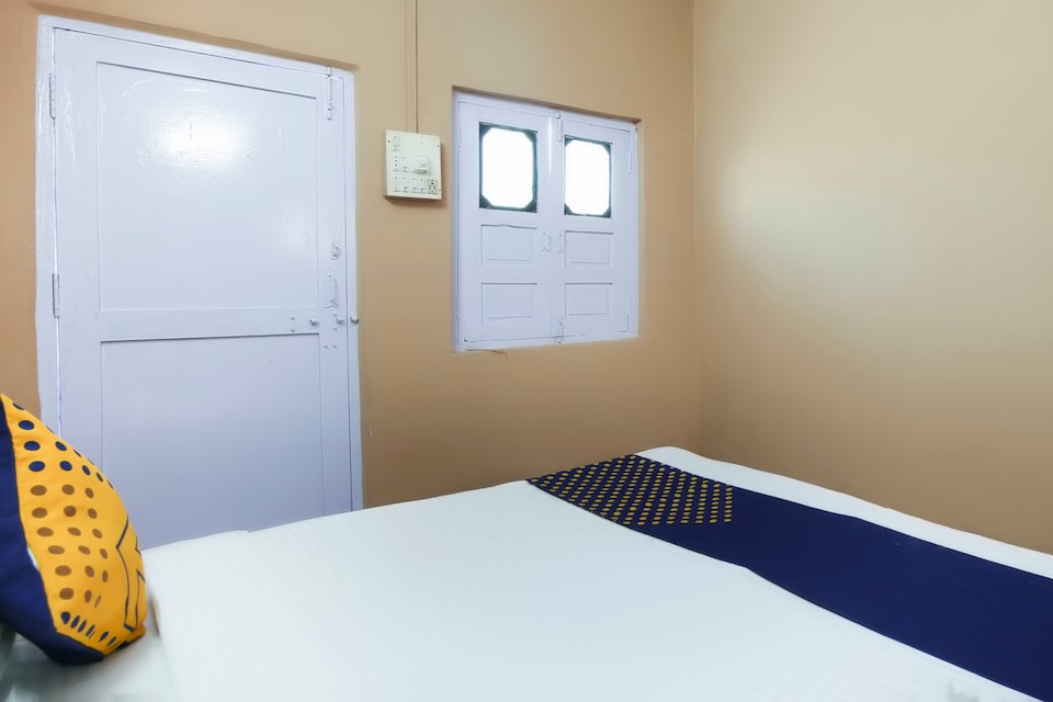 SPOT ON Hotel Paris Guest House, Dahej, Dahej