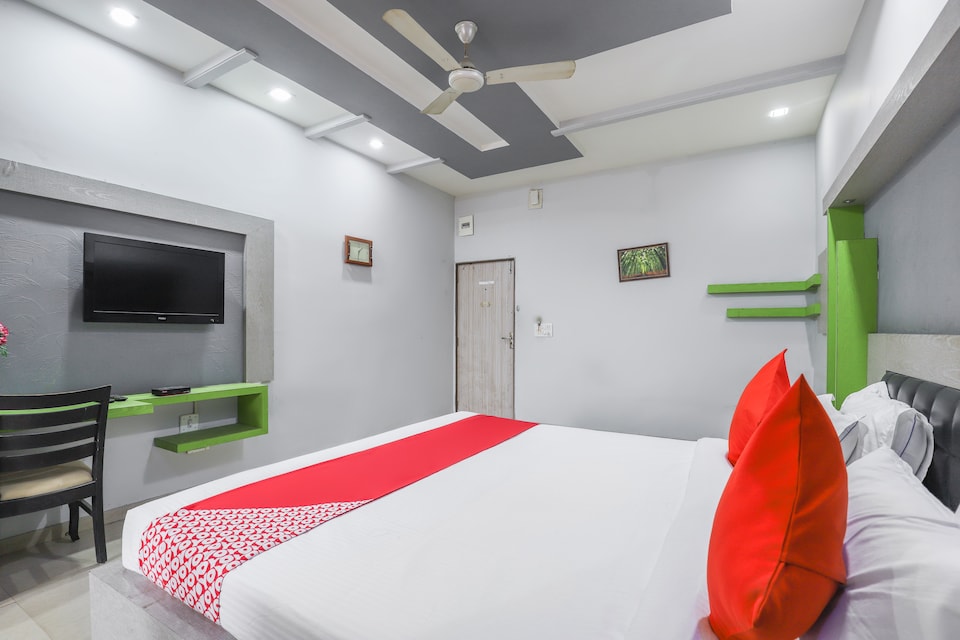 OYO 65889 Hotel Pyramid, Kalol Gandhinagar, Gandhinagar