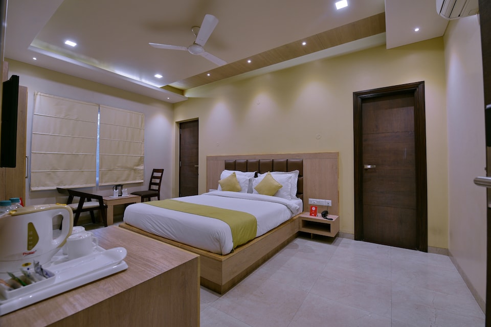 OYO 5372 Hotel Silver Pride, Mansarovar, Jaipur