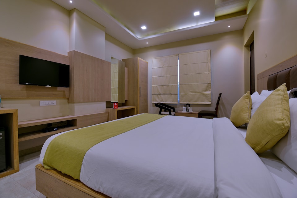 OYO 5372 Hotel Silver Pride, Mansarovar, Jaipur