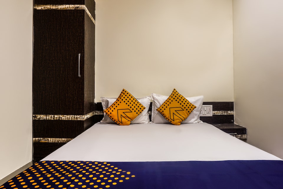 SPOT ON 65898 Hotel Maharaja, Narayangaon, Pune