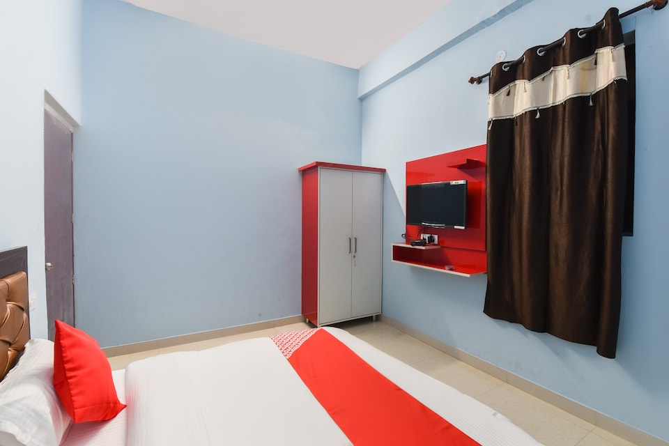 Flagship 65912 Hotel Food Mania, Mandi, Mandi