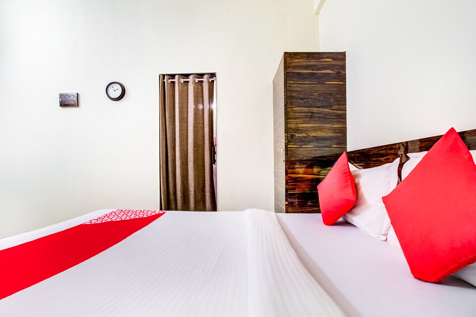 OYO 65923 Hotel Shivanand, Trimbakeshwar Nashik, Nashik