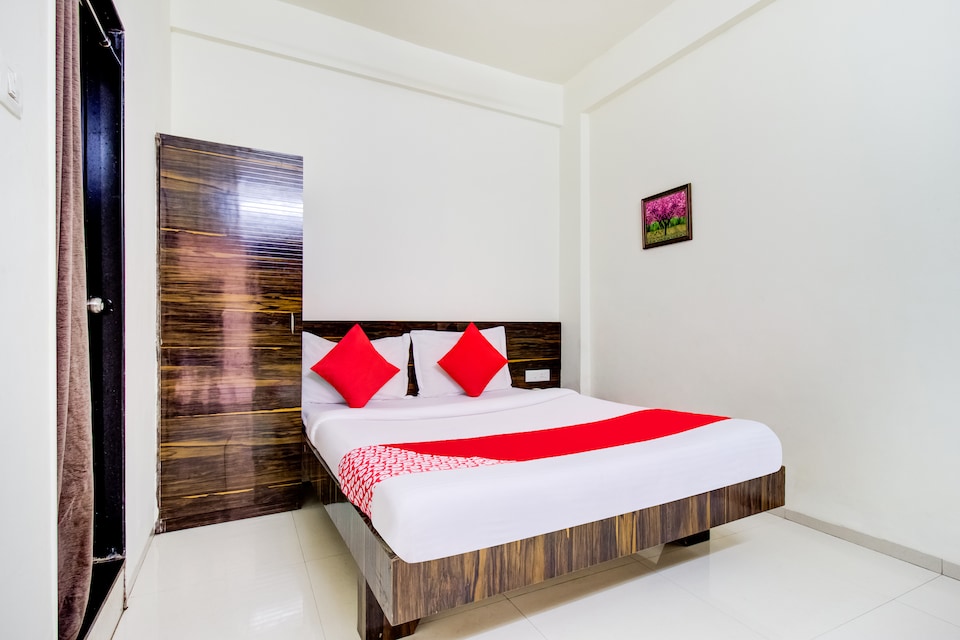 OYO 65923 Hotel Shivanand, Trimbakeshwar Nashik, Nashik