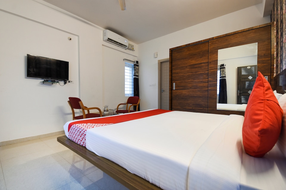 OYO Flagship 65924 Balaji Luxury , Global village Tech Park- Rajarajeshwari Nagar Bangalore, Bangalore