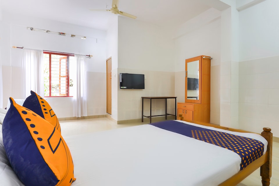 OYO 65934 Drisya Lodge, Kollam, Kollam