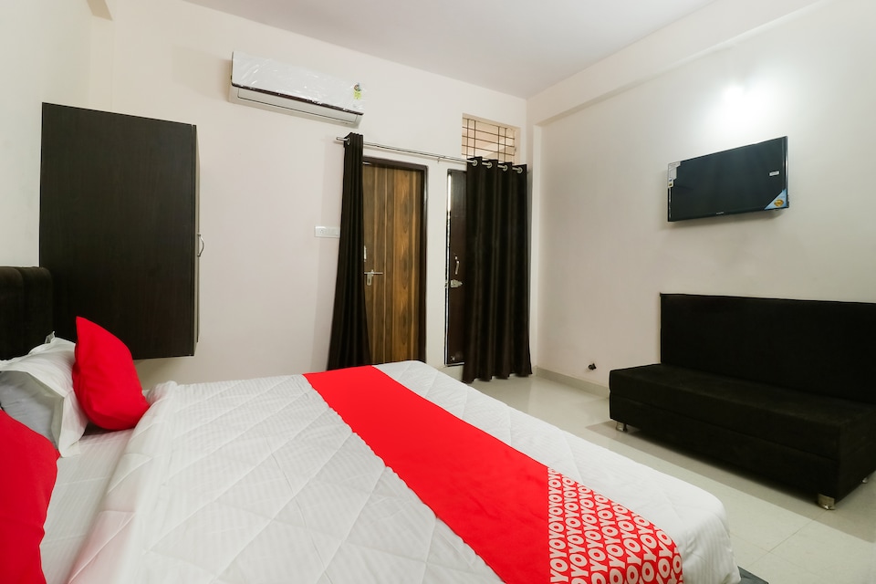 OYO 65938 Krishna Palace, MP Nagar Bhopal, Bhopal
