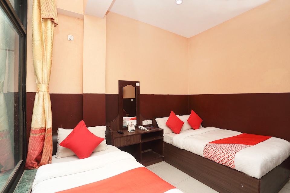 OYO 692 Hotel Mansarovar, Bharatpur Nepal, Chitwan