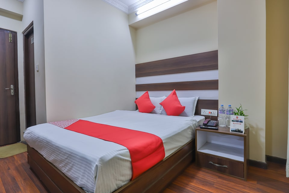 OYO 693 Pashupati Hotel, Sundhara Kathmandu, Kathmandu