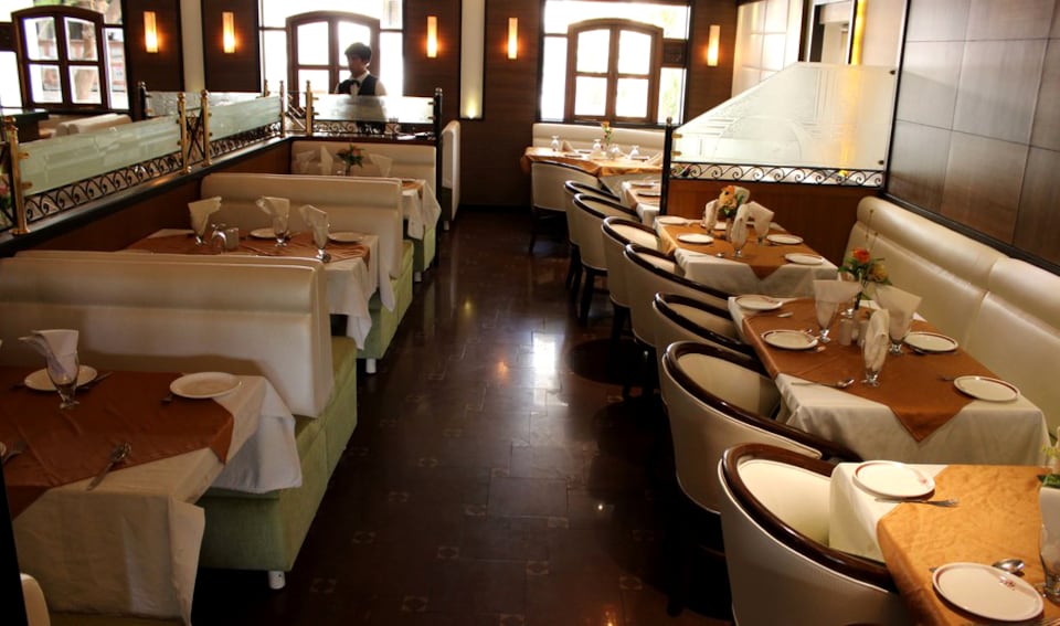 OYO Premium 090 Passport Office Thane, Mumbai Thane-Mulund-Bhandup, मुंबई