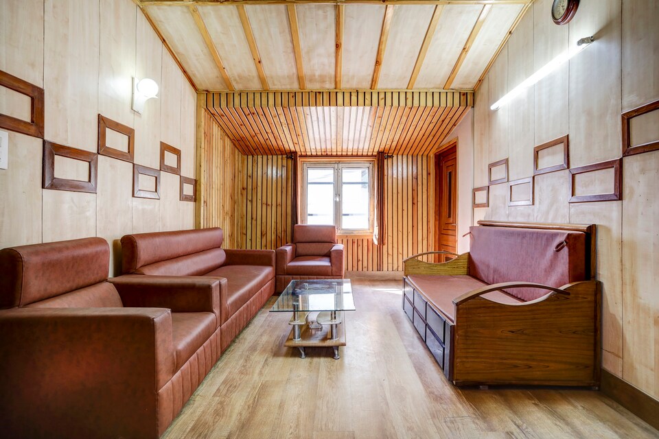 Live on MUS318 , Picture palace Mussoorie, Mussoorie