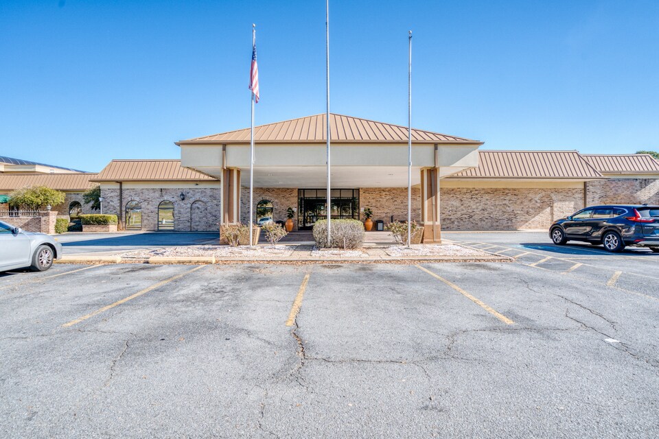 Book Hotel Monroe LA I20, LA from 35 OYO Hotels