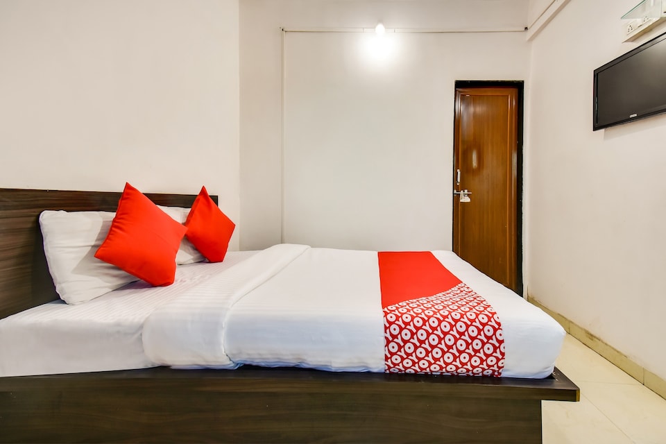 OYO Hotel Vijayraj Lodging And Boarding, Cidco, Aurangabad