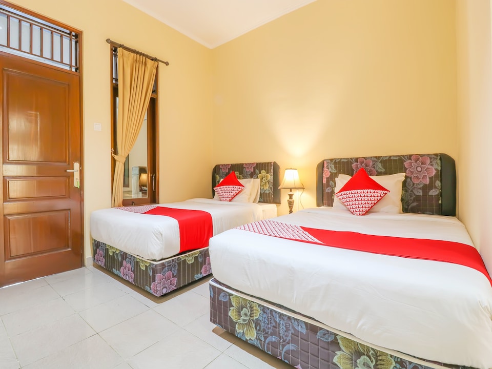 OYO 2280 Wisma Guntur II, East Denpasar, बाली