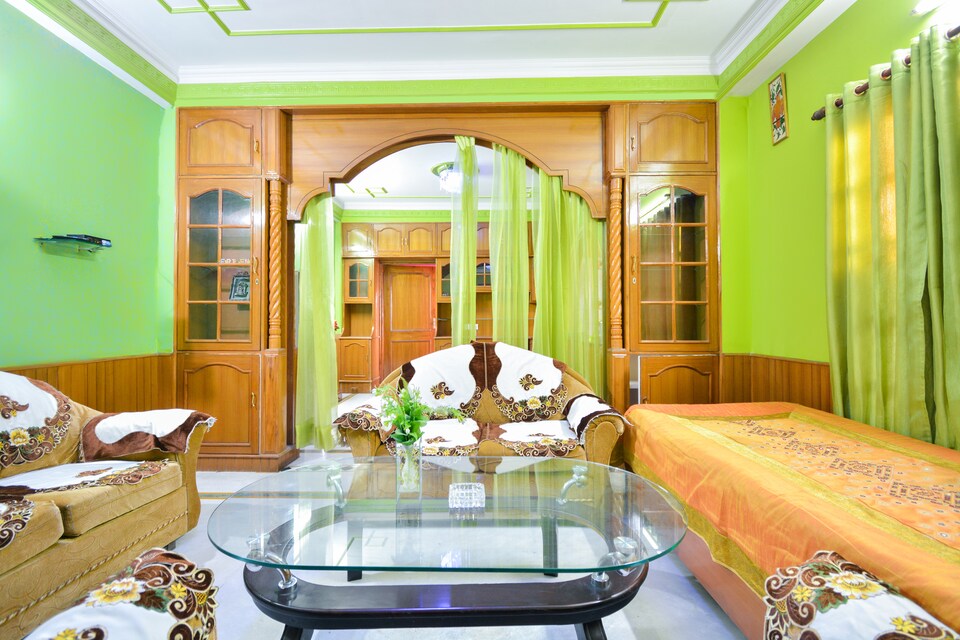 OYO Home 66054 Impeccable 2bhk Apartment New Shimla, New Shimla, Shimla