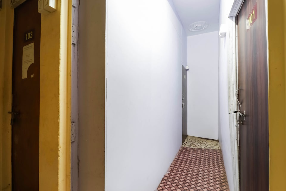 SPOT ON 66057 Hotel Aman Palace, Kanpur Railway Station, Kanpur