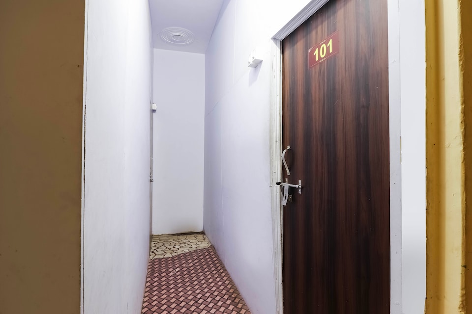 SPOT ON 66057 Hotel Aman Palace, Kanpur Railway Station, Kanpur