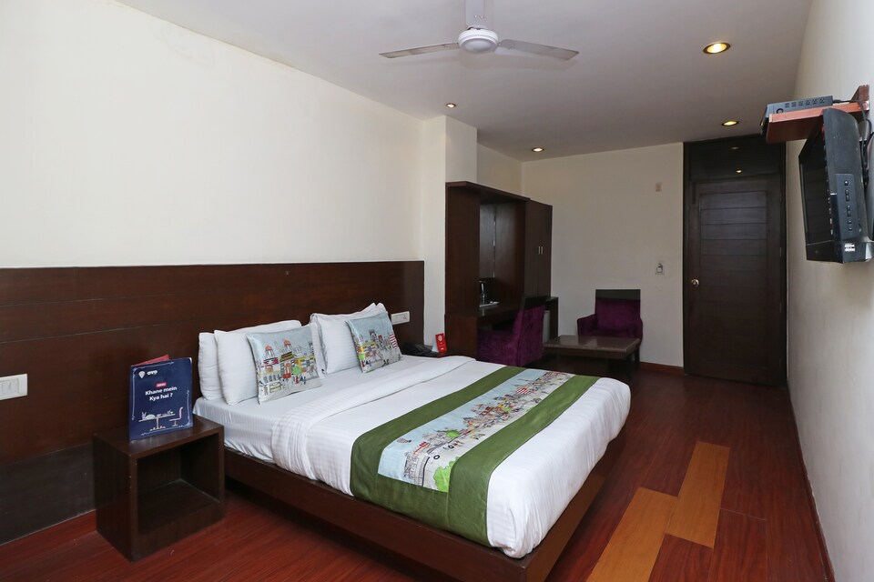 OYO 5392 Hotel Raj, Paharganj Delhi, Delhi