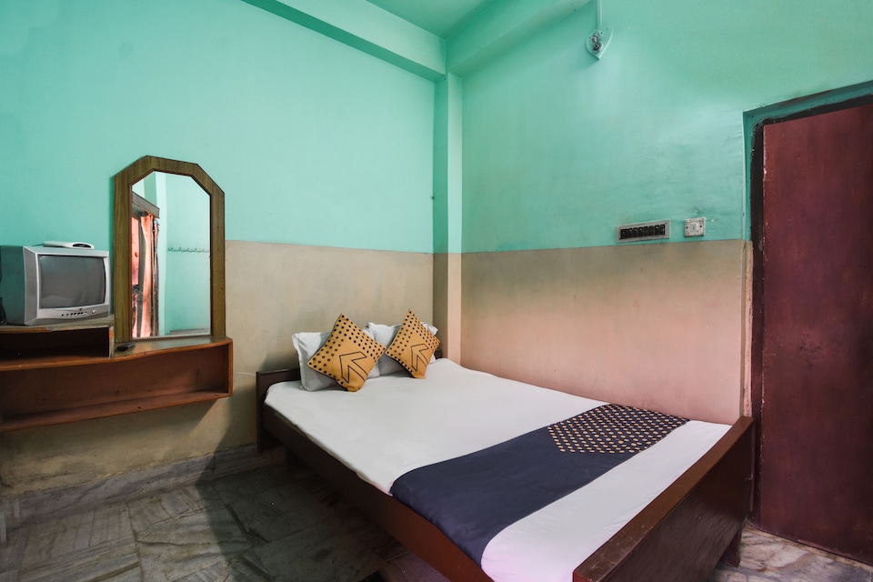 Hotel O Keshry Lodge & Guest House, Tarapith, Tarapith